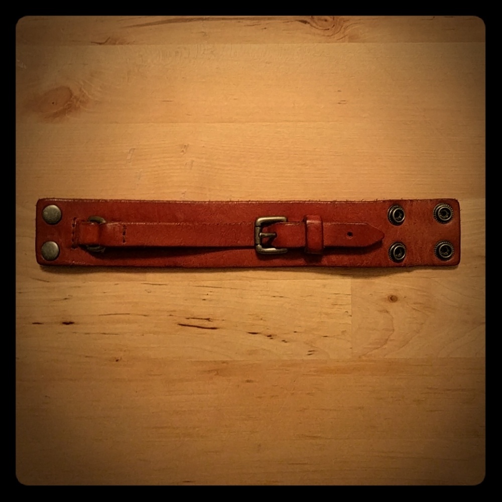 Fossil leather bracelet