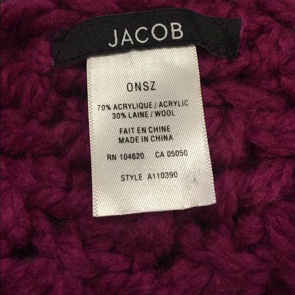 Fashionable pink woven scarf! - Picture 2 of 2