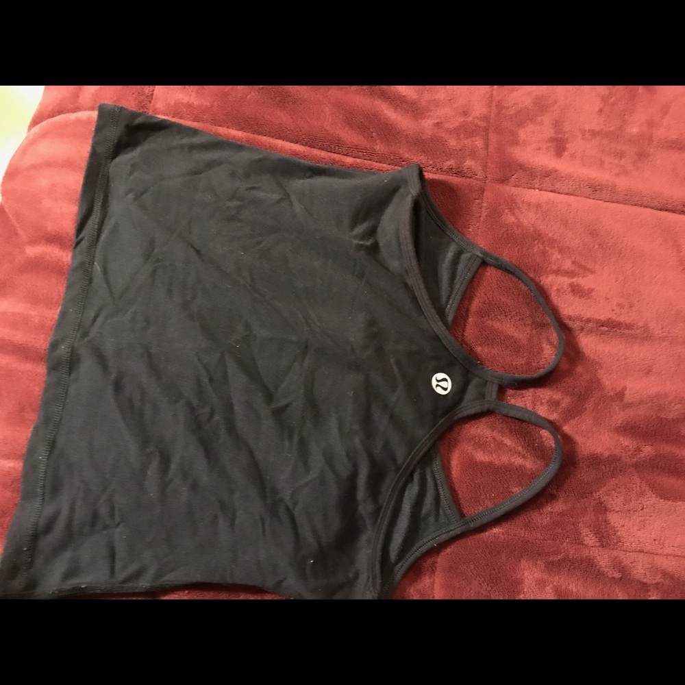 Black lululemon tank top
