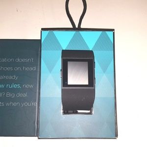 •●SOLD●• Fitbit Surge