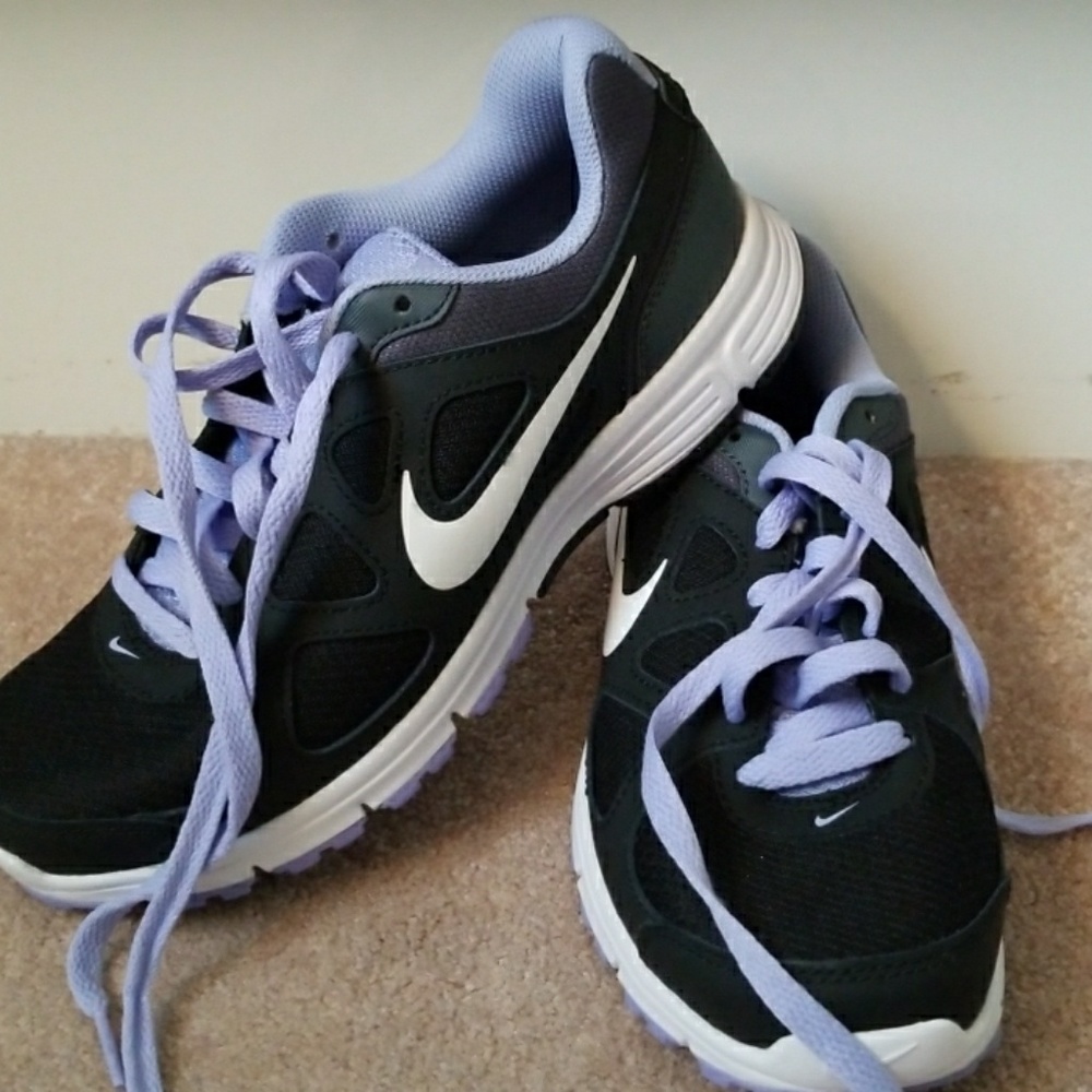 Nike Womens Revolution Shoes