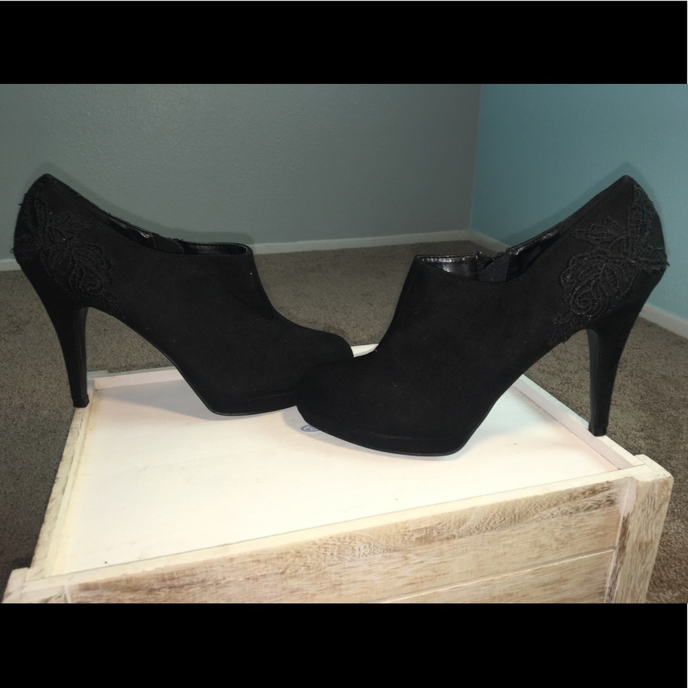 Suede black high heels woman's