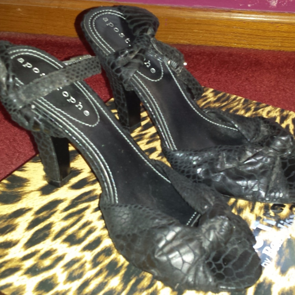 Apostrophe Sandals High Heels - Picture 6 of 6