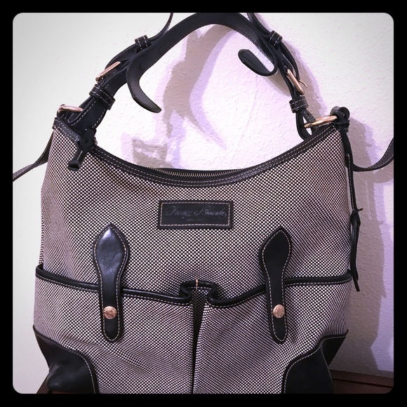 Dooney & Bourke Handbags - Dooney and Bourke Bag