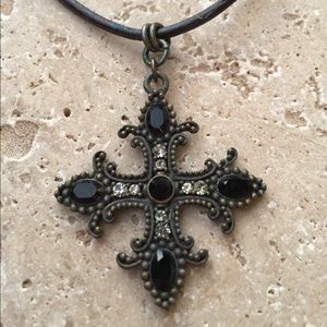 Vintage Black & Crystal Style Necklace