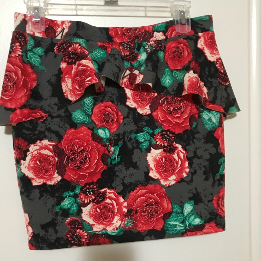 Floral mini skirt - Picture 2 of 2
