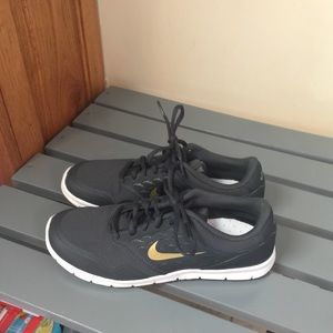 Nike women's sneakers