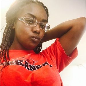 Meet your Posher, Charnee