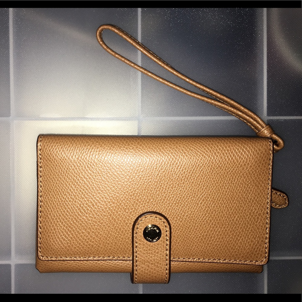 Coach cellphone wristlet wallet *New Never Used*