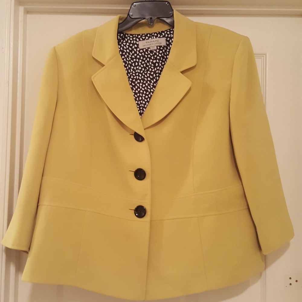 3 button Blazer