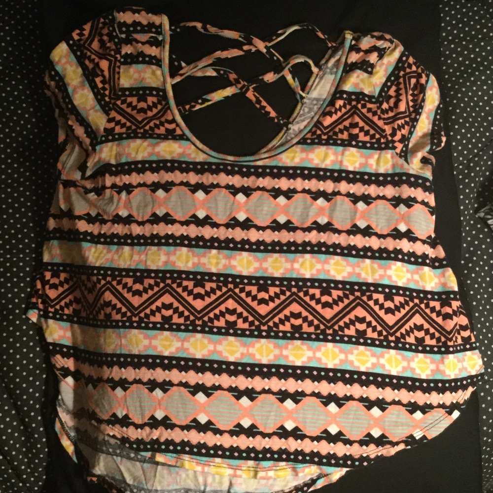 CHARLOTTE RUSSE Crop Top