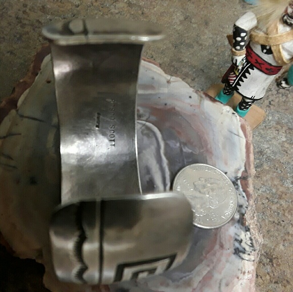 🚫SOLD🚫Vintage Sterling Navajo Cuff - Picture 2 of 4