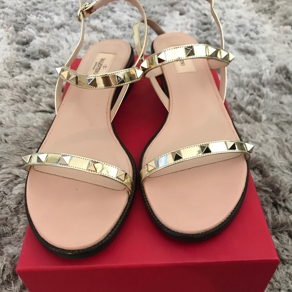 Valentino rock stud gold flat sandals - Picture 2 of 4