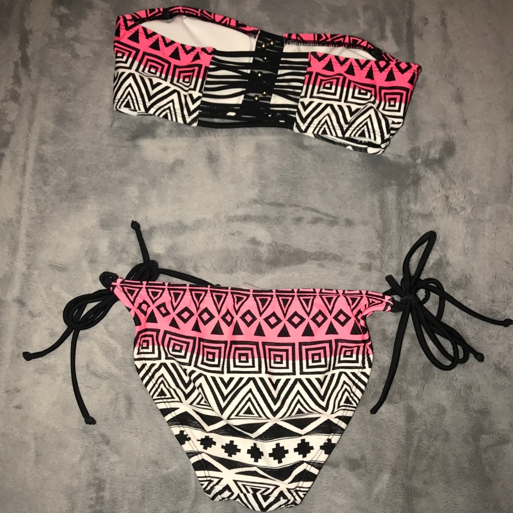 aztec target bikini set - Picture 2 of 5