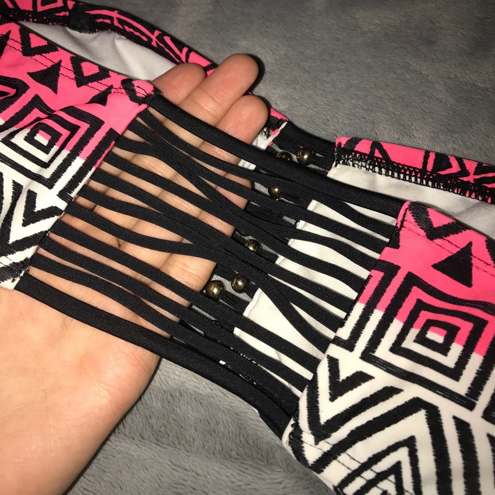 aztec target bikini set - Picture 5 of 5