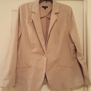 One button blazer