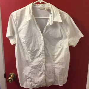 Shot sleeve whit shirt