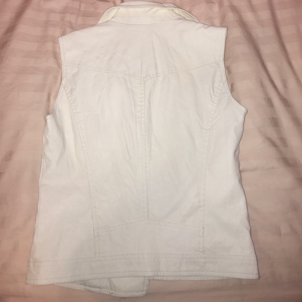 Aeropostale White Vest - Picture 3 of 5