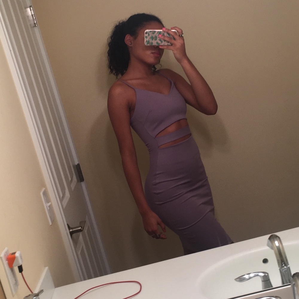 Lavender formal dress from Windsor. Size small.