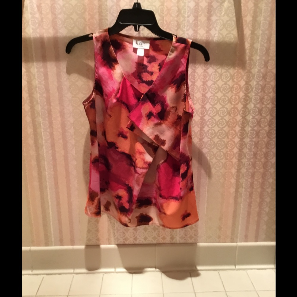 Beautiful Flower Blouse From Loft Size SP