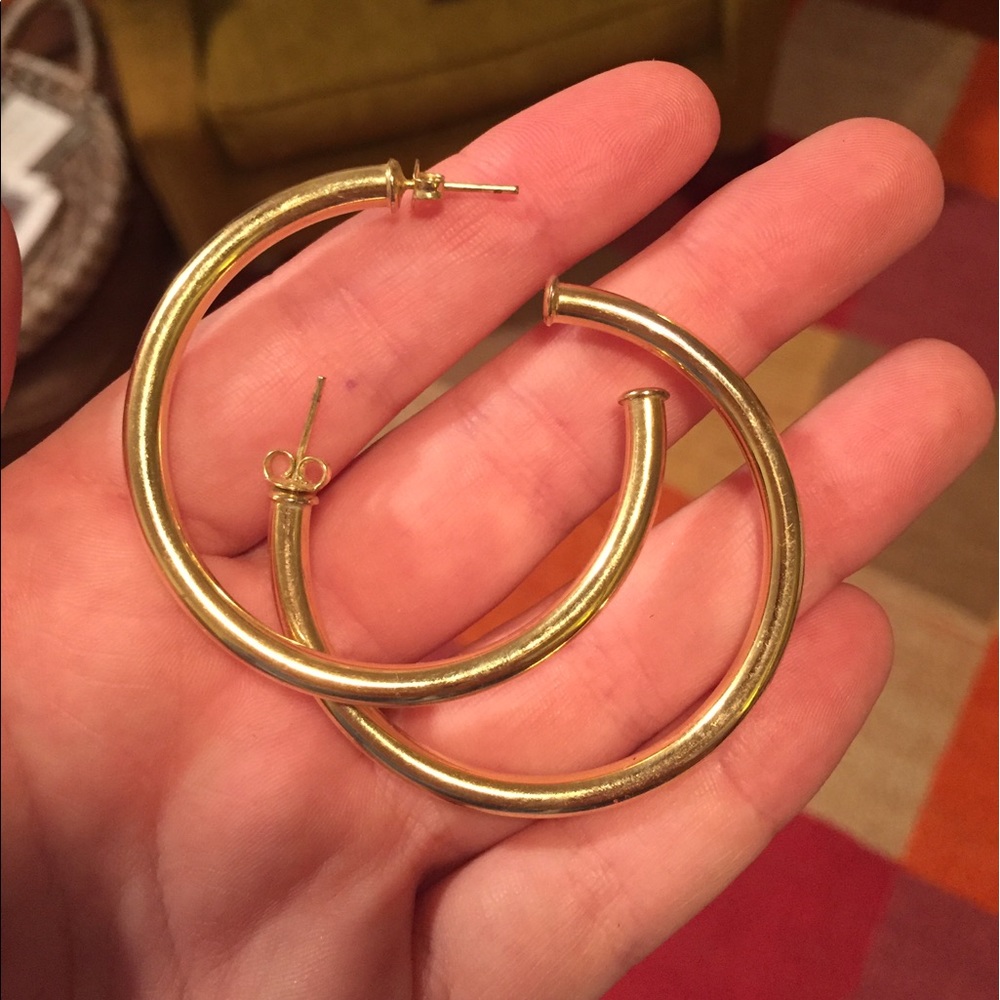 Sheila Fajl hoops!