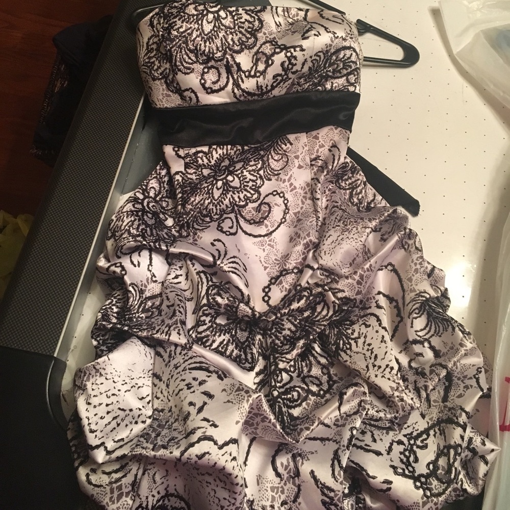 Cute Black and white formal dress