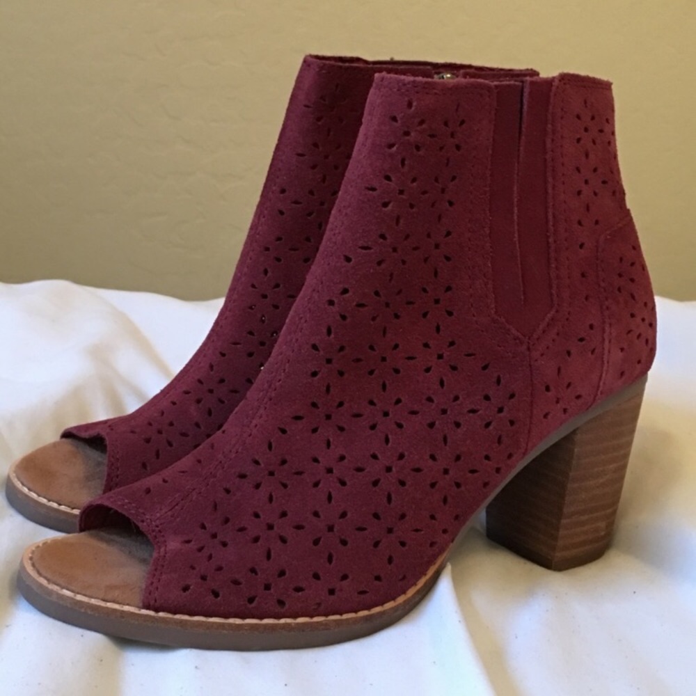 NEW! Toms Majorca Peep Toe Wedges