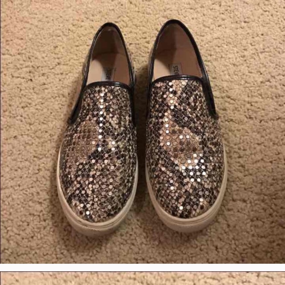 Steve Madden Snake Skin Slip ons