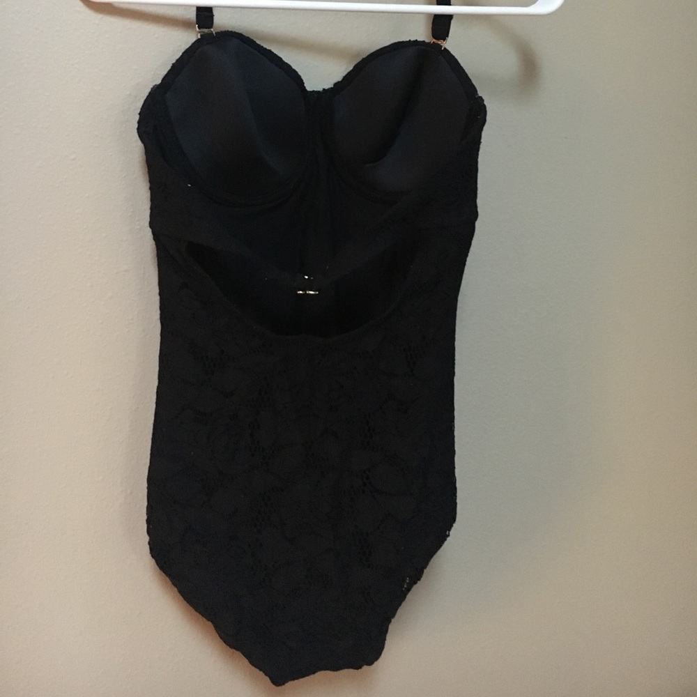 Merona lace swim suit - Picture 3 of 5