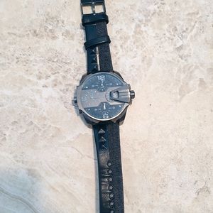 ⌚️ Diesel Big Face Watch DZ7393
