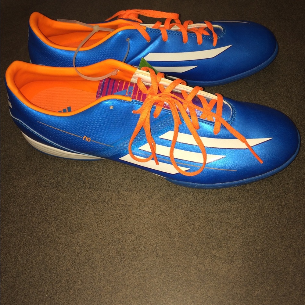 NWT Adidas f10 traxion
