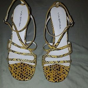 Sandal worn a few times alot of life left