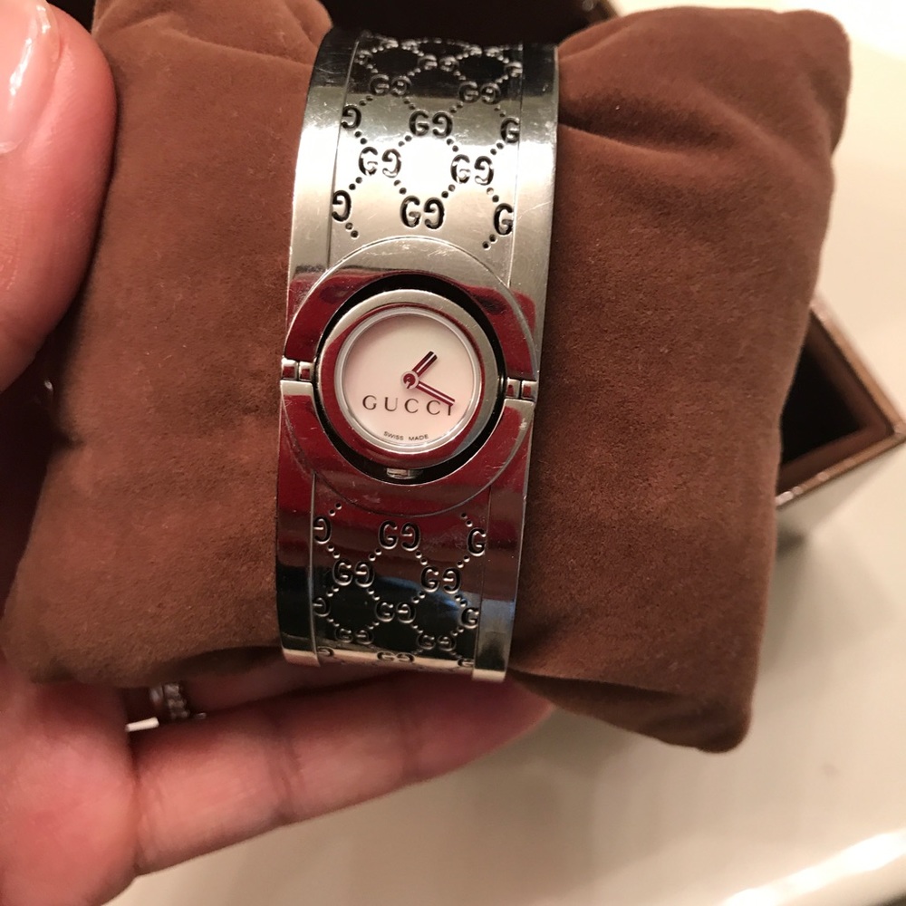100%Authentic Gucci watch