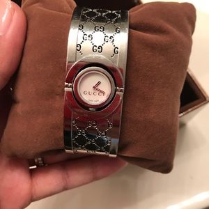 100%Authentic Gucci watch