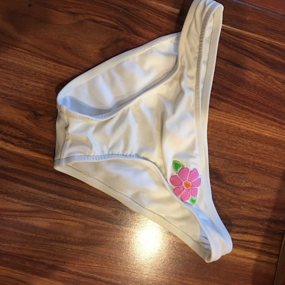 Xhilaration white swim bottoms swimsuit medium M