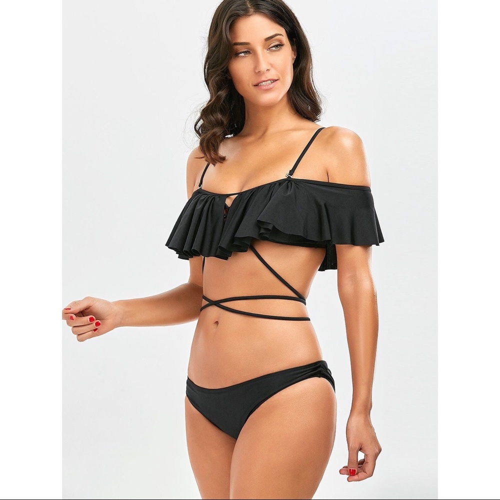 hp • Flounce Off the Shoulder Bikini - Picture 3 of 7