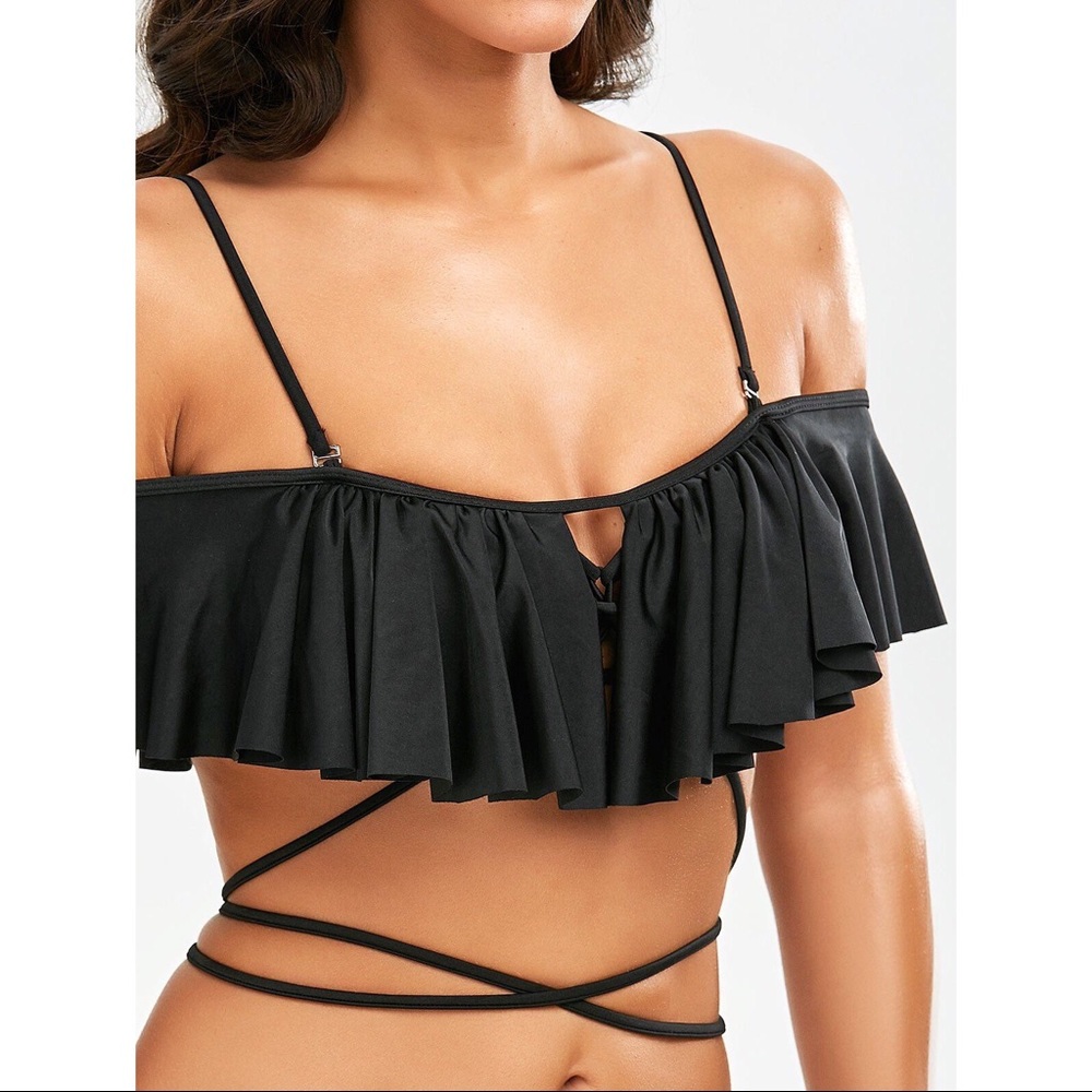 hp • Flounce Off the Shoulder Bikini - Picture 6 of 7
