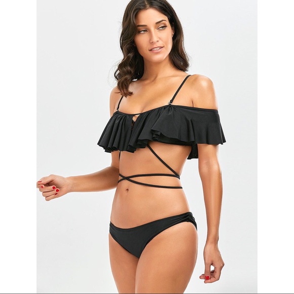 hp • Flounce Off the Shoulder Bikini - Picture 3 of 7