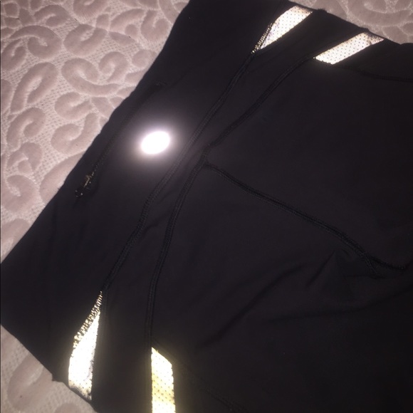 lululemon reflecting capris - Picture 3 of 7