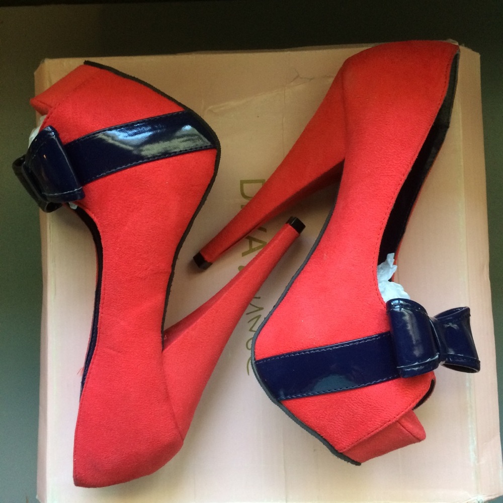 Diva Lounge - Poppy Red stilettos NWOT