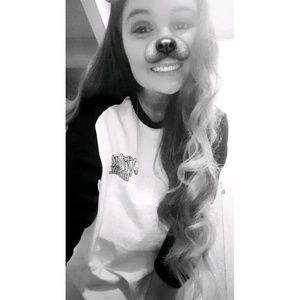 Meet your Posher, Kara