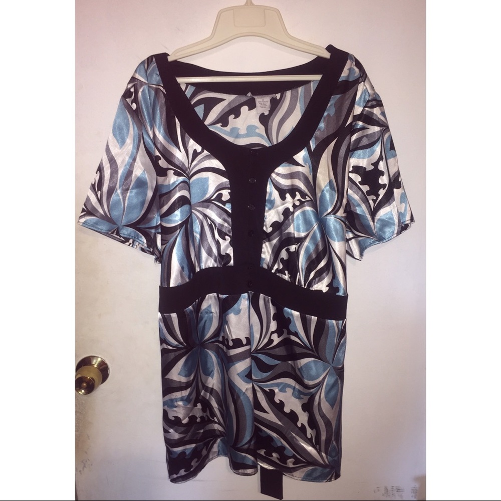 Women's blouse