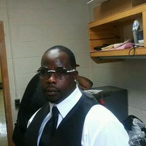 Meet your Posher, Aaron