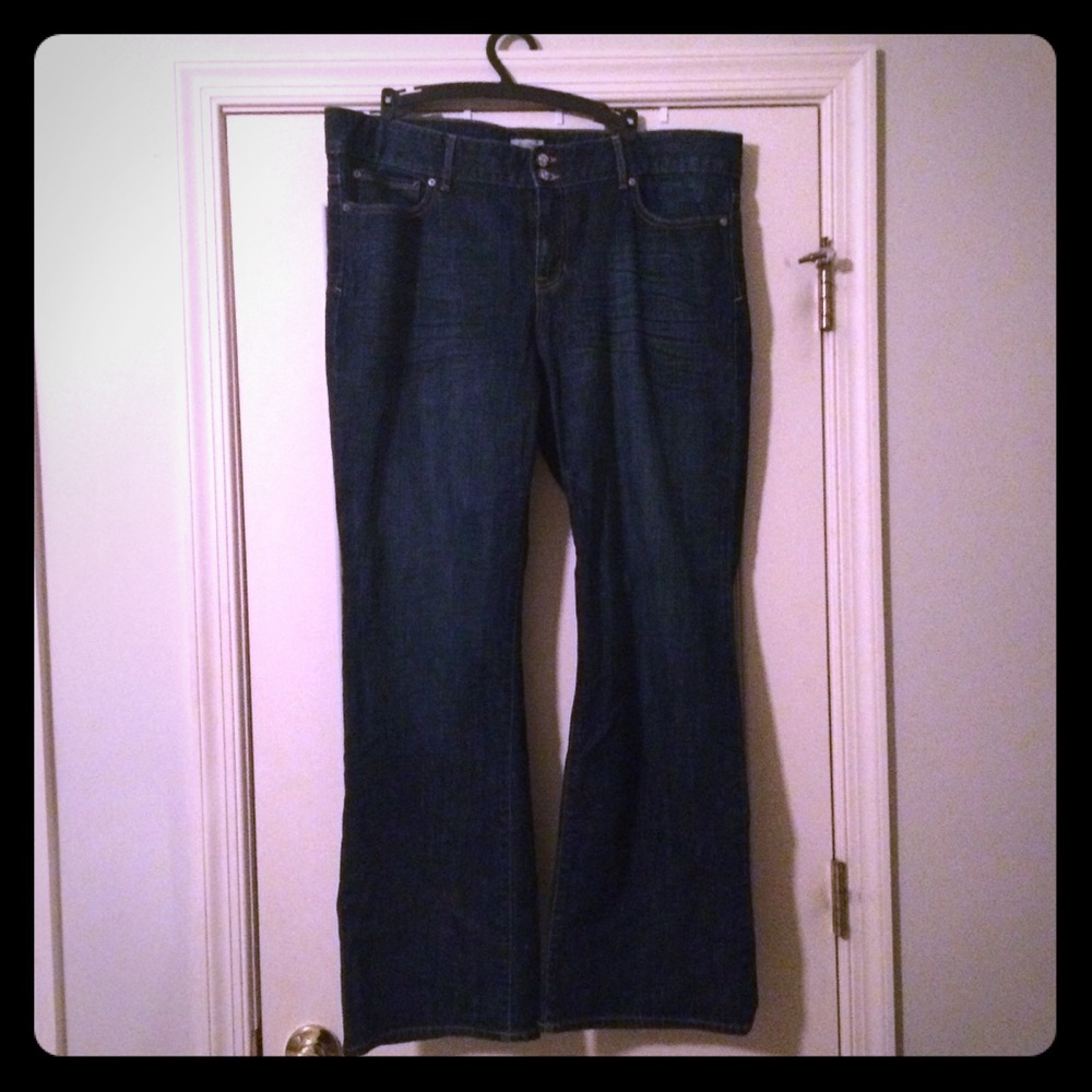 Gap Essential Bootcut Jeans - Size 18