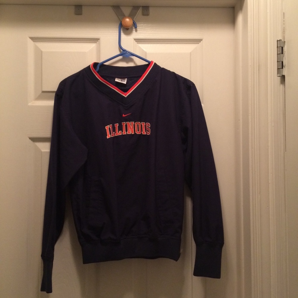 Woman's Nike wind breaker sweatshirt