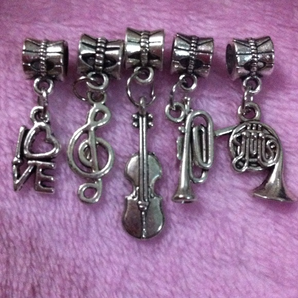 Jewelry - 5 Charms Instrument tools violin, Horn, trumpet Bead Collection Bundle Charm Set