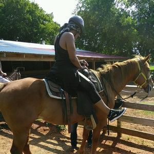 Meet your Posher, Joy