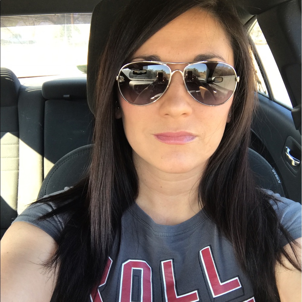 Meet your Posher, Samantha