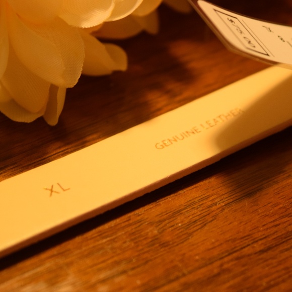 Kate Spade Genuine Leather Belt Rhinestone Accents - Picture 4 of 6