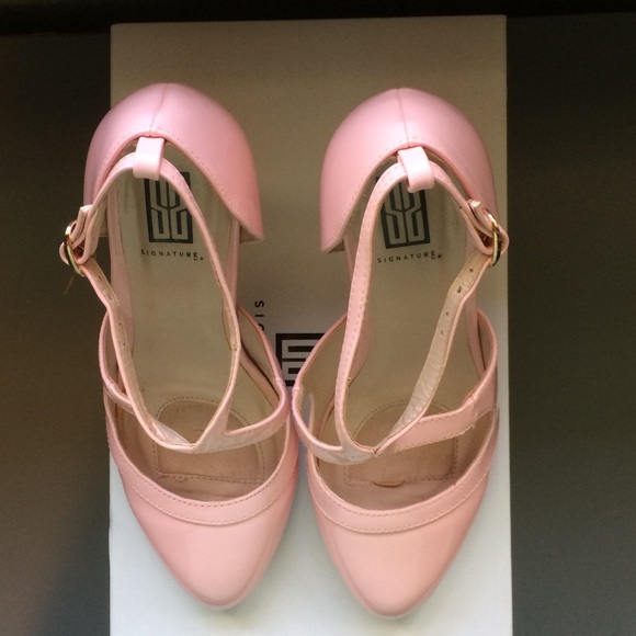 🌸HOST PICK🌸 Shoe Dazzle - Light pink heels - Picture 3 of 5